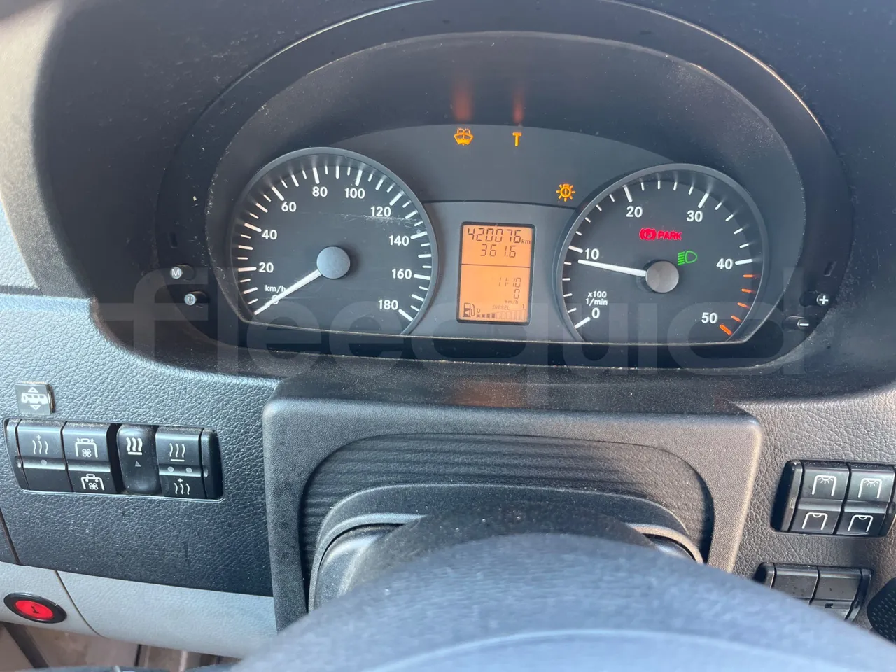 Mercedes-Benz Sprinter 906KA50 - Euro 4 - 110 kW - 7.345 mt - dashboard lights on