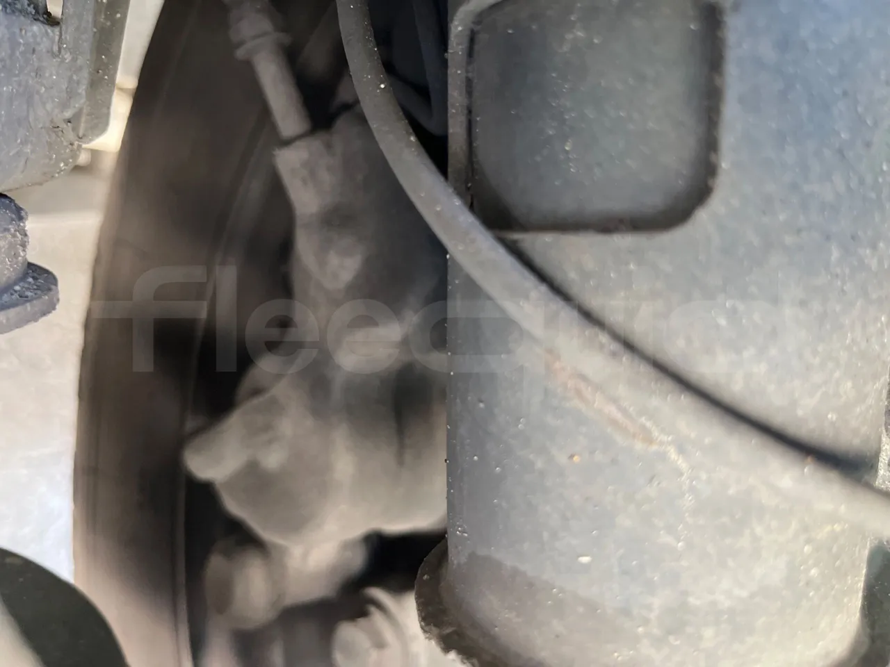 Mercedes-Benz Sprinter 906KA50 - Euro 4 - 110 kW - 7.345 mt - front brake calipers right