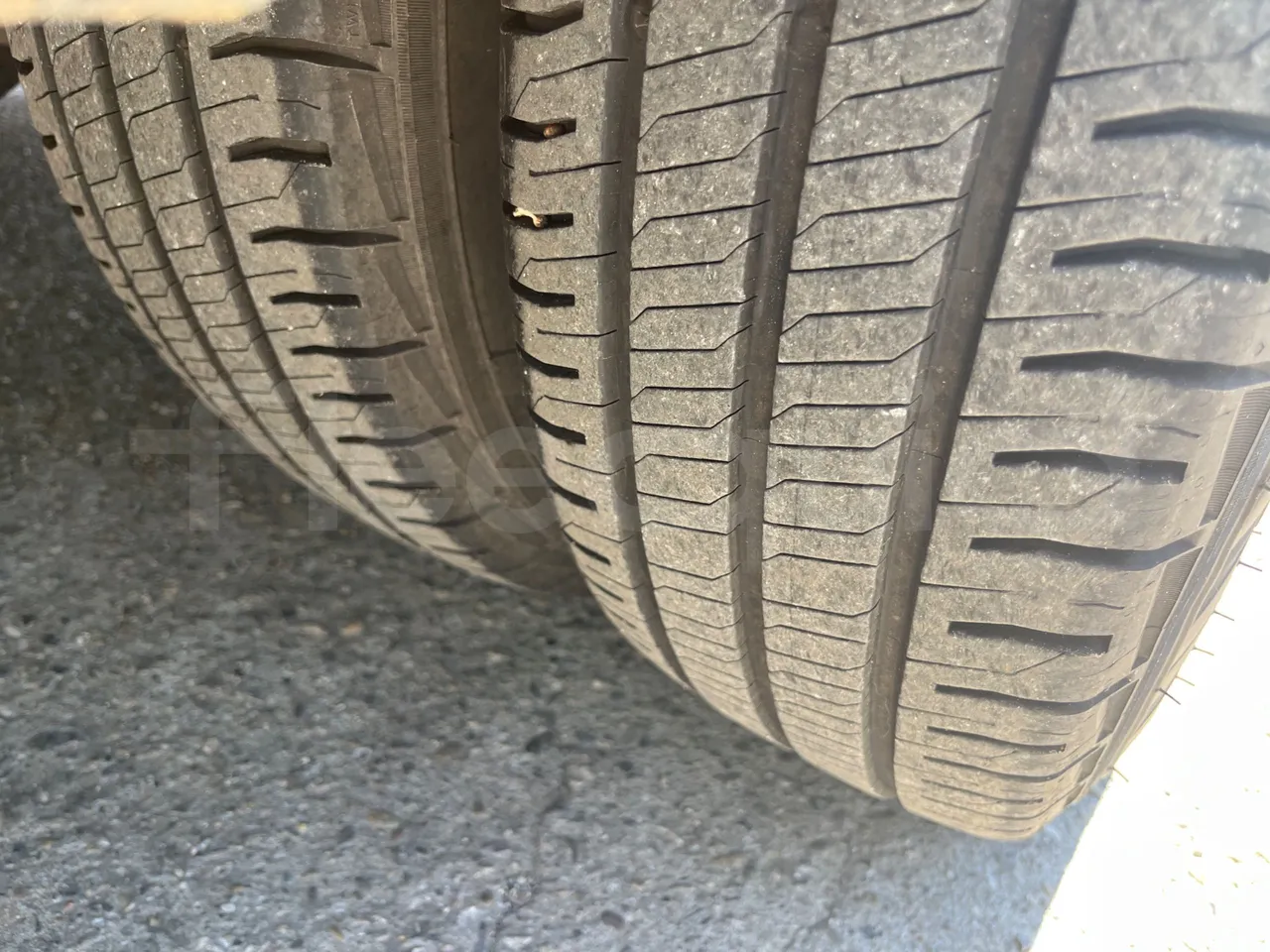 Mercedes-Benz Sprinter 906KA50 - Euro 4 - 110 kW - 7.345 mt - tread condition second axle tires left