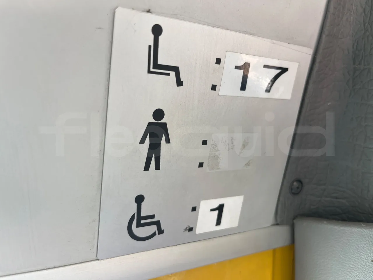 Mercedes-Benz Sprinter 906KA50 - Euro 4 - 110 kW - 7.345 mt - seat plate photo