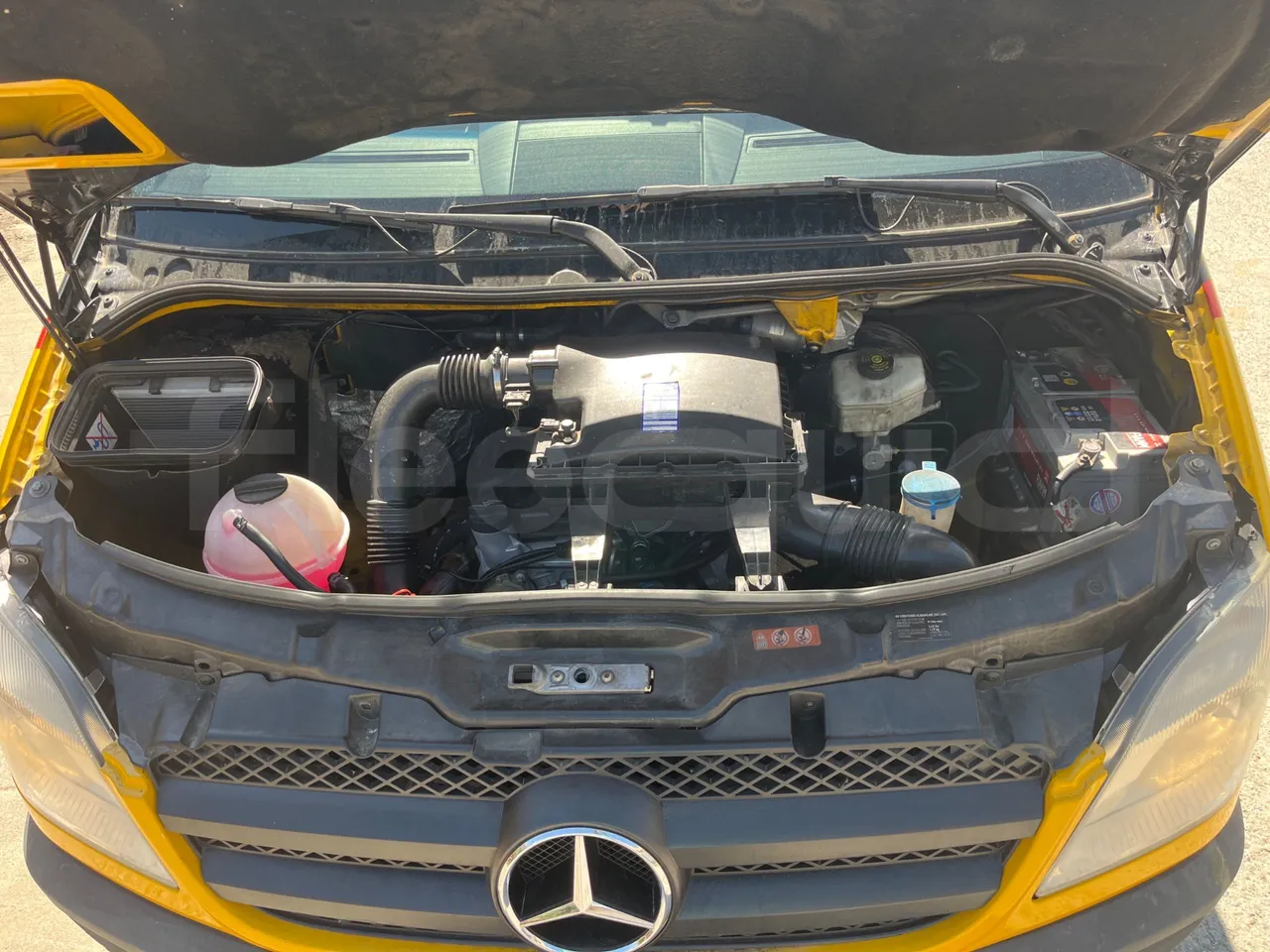 Mercedes-Benz Sprinter 906KA50 - Euro 4 - 110 kW - 7.345 mt - rear hatch open