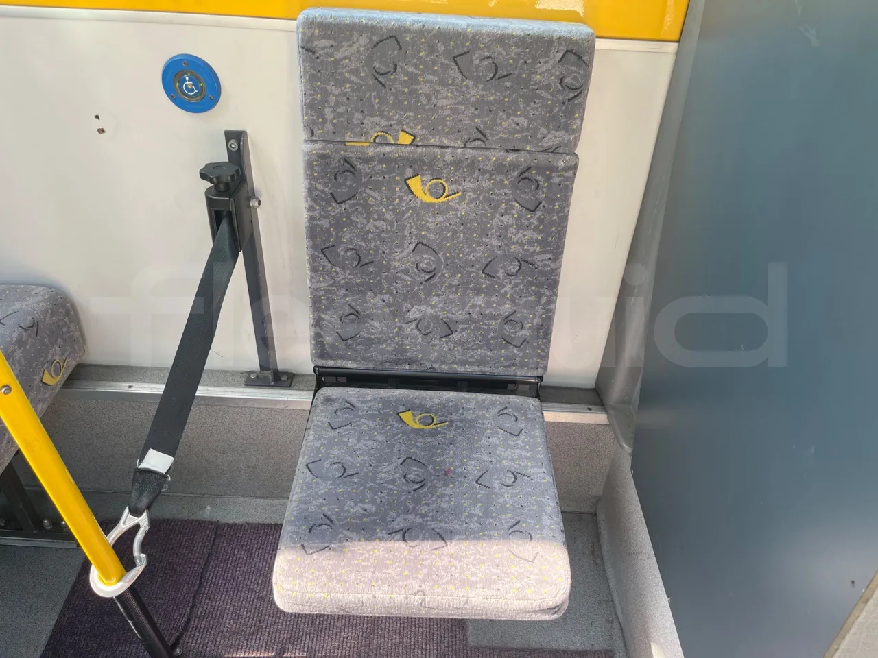 Mercedes-Benz Sprinter 906KA50 - Euro 4 - 110 kW - 7.345 mt - hostess seat photo