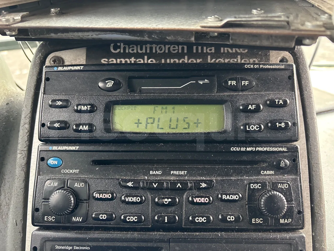 Irisbus Midys 395E.9.27 - EURO4 - 194kW - 9,60m - radio accessories photo