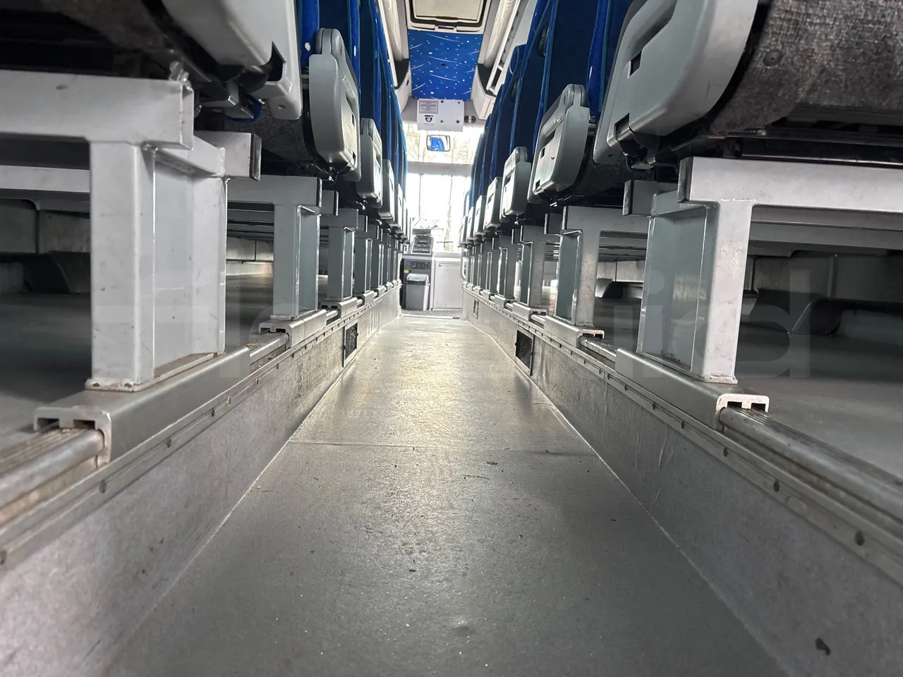 Irisbus Midys 395E.9.27 - EURO4 - 194kW - 9,60m - seat brackets photo