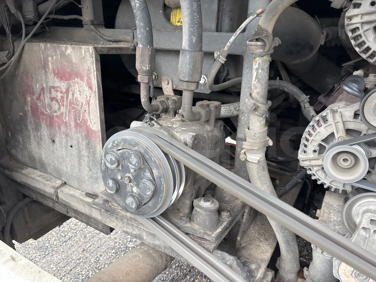 Irisbus Midys 395E.9.27 - EURO4 - 194kW - 9,60m - air conditioning compressor