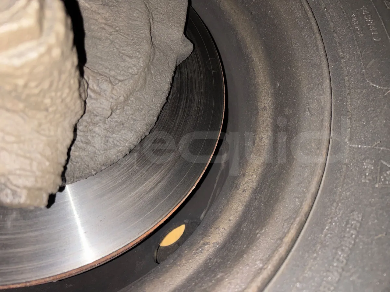 Irisbus Midys 395E.9.27 - EURO4 - 194kW - 9,60m - front discs left