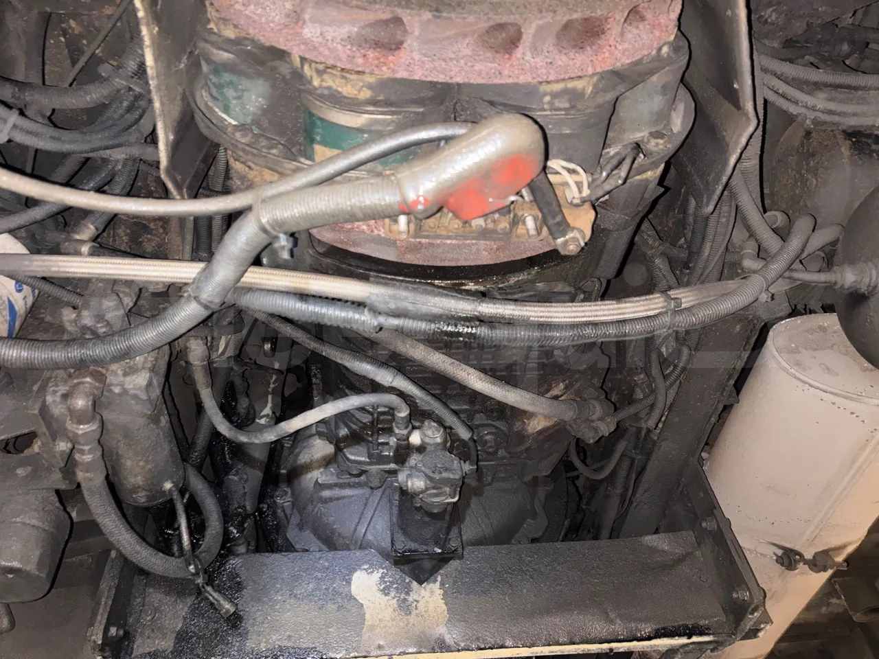 Irisbus Midys 395E.9.27 - EURO4 - 194kW - 9,60m - gearbox photo