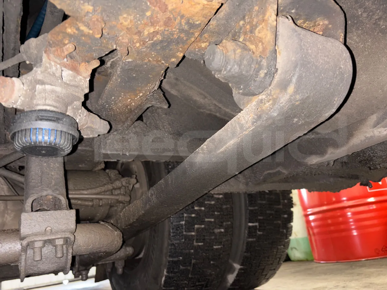 Irisbus Midys 395E.9.27 - EURO4 - 194kW - 9,60m - axel 3 leaf spring left