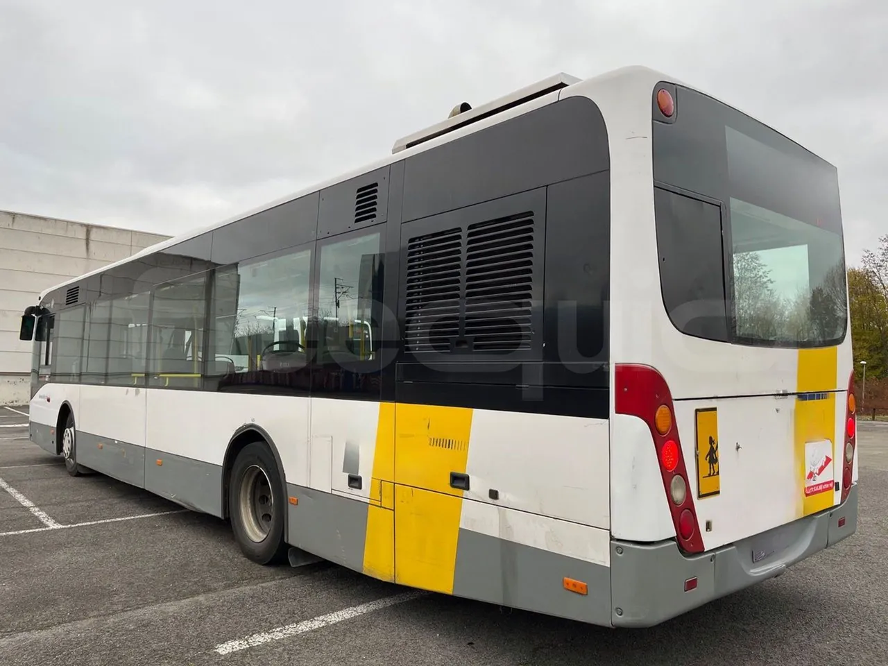 Van Hool A330 330 - EUR4 - 206kW - 12m - 3/4 left rear side