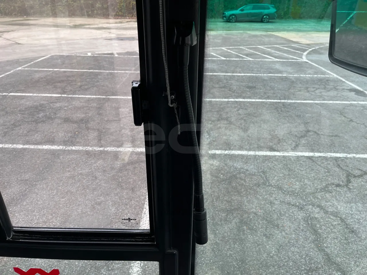 Van Hool A330 330 - EUR4 - 206kW - 12m - driver microphone accessories photo