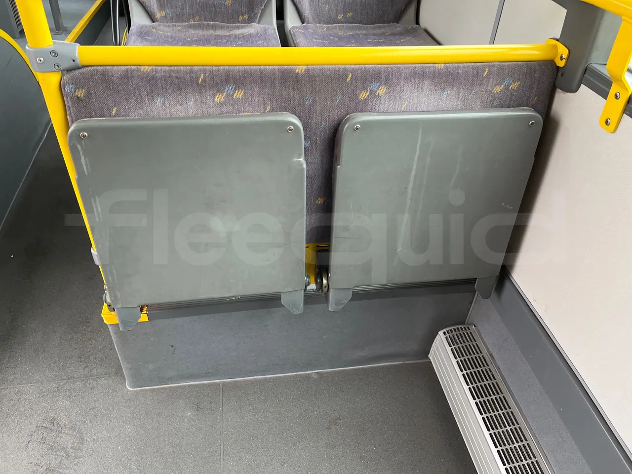 Van Hool A330 330 - EUR4 - 206kW - 12m - folding seat photo