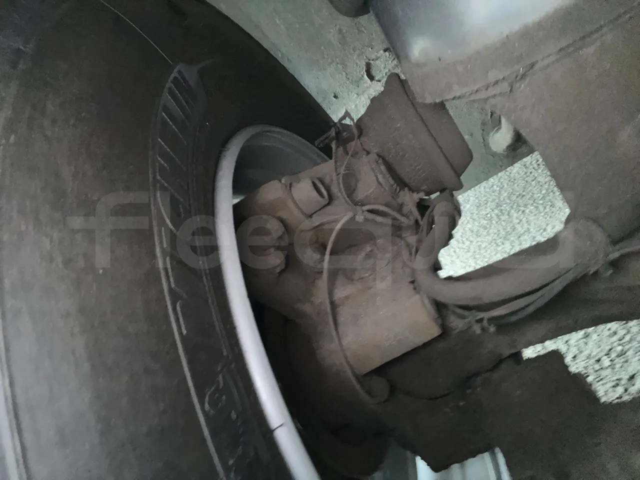 Van Hool A330 330 - EUR4 - 206kW - 12m - front brake calipers left