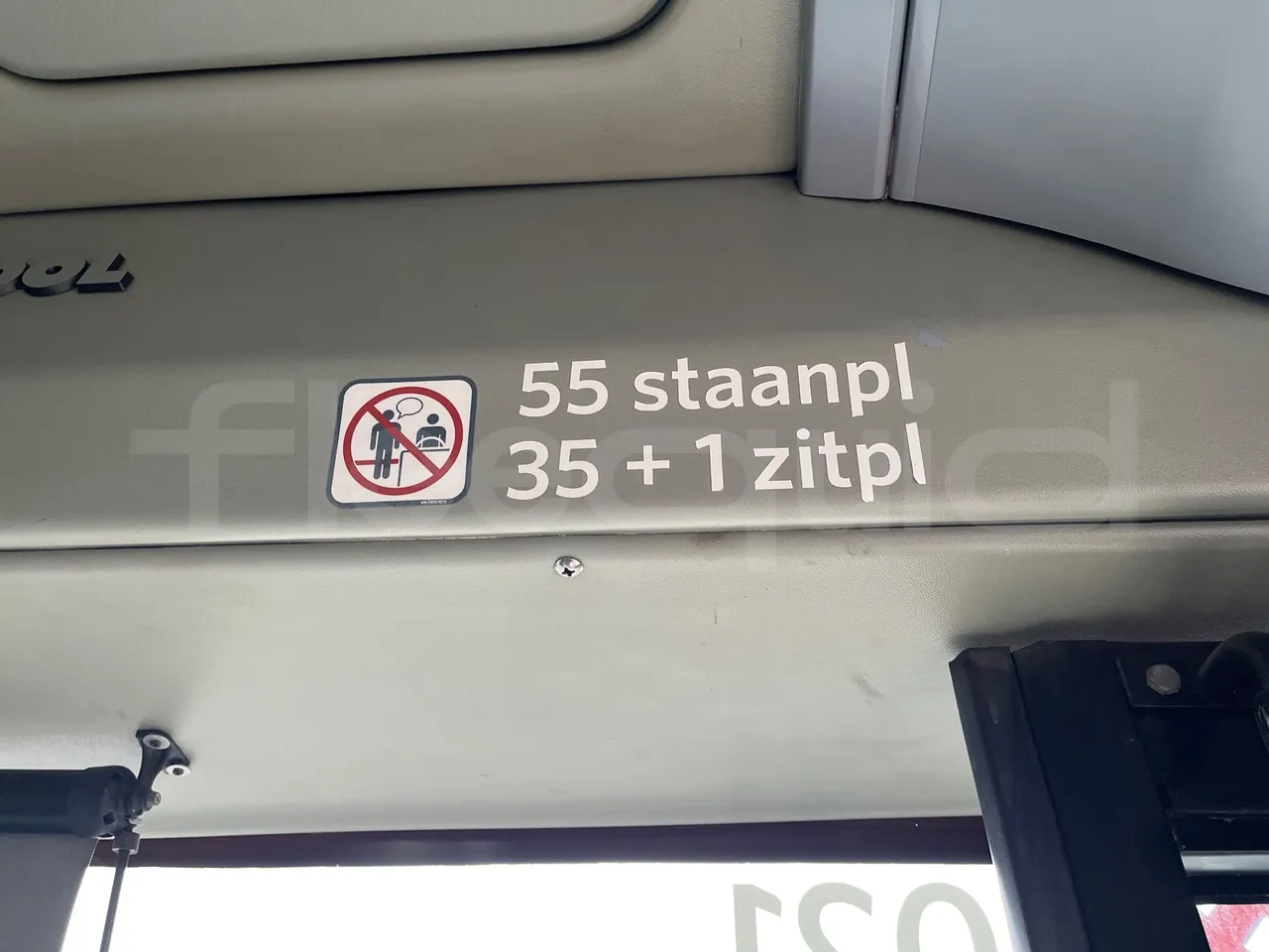 Van Hool A330 330 - EUR4 - 206kW - 12m - seat plate photo