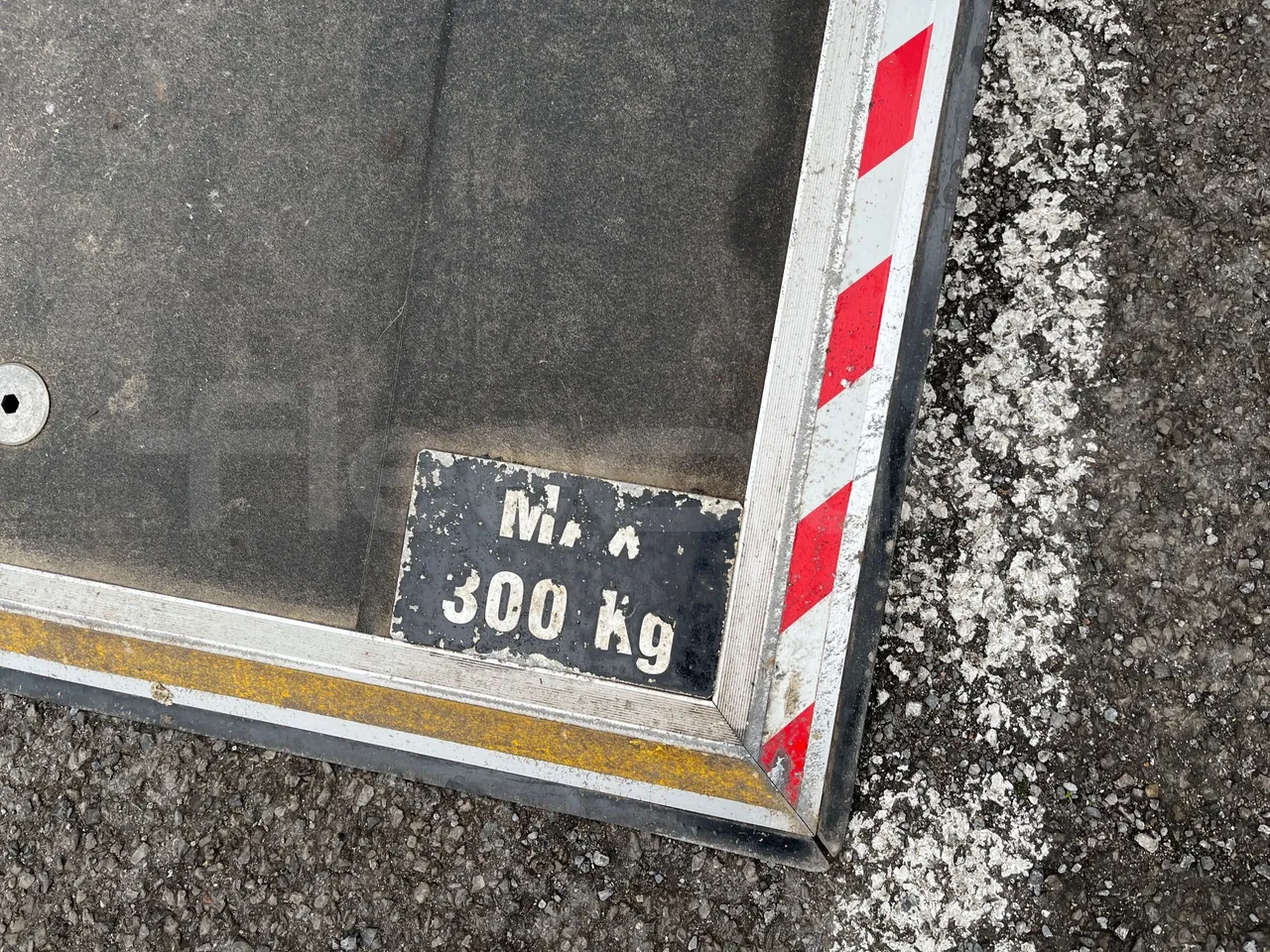 Van Hool A330 330 - EUR4 - 206kW - 12m - platform code photo