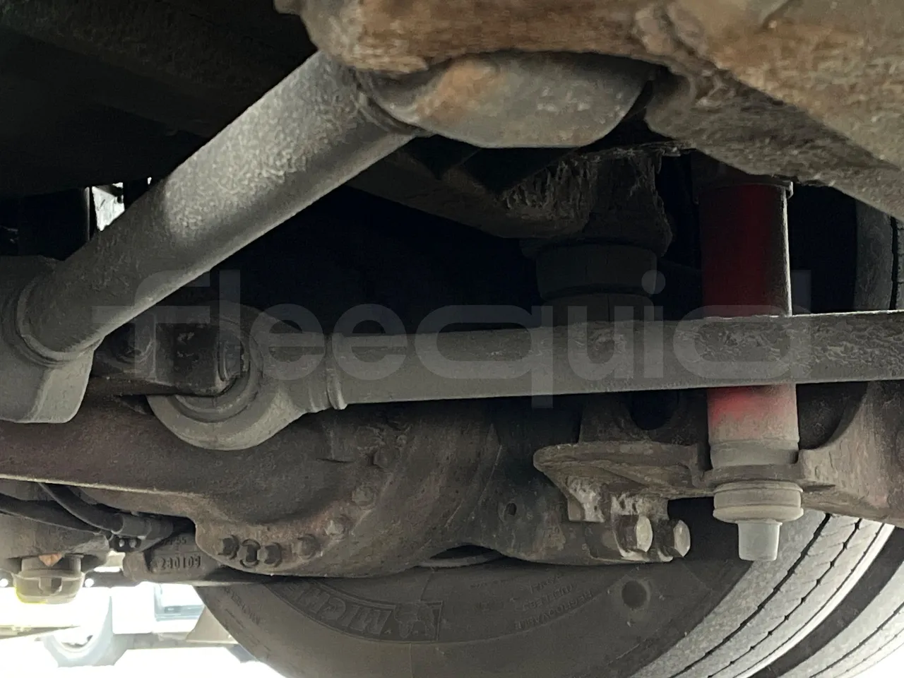 Van Hool A330 330 - EUR4 - 206kW - 12m - axel 3 leaf spring left