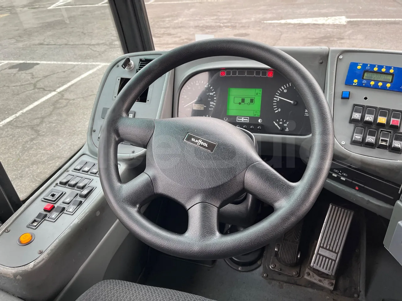 Van Hool A330 330 - EUR4 - 206kW - 12m - steering wheel photo