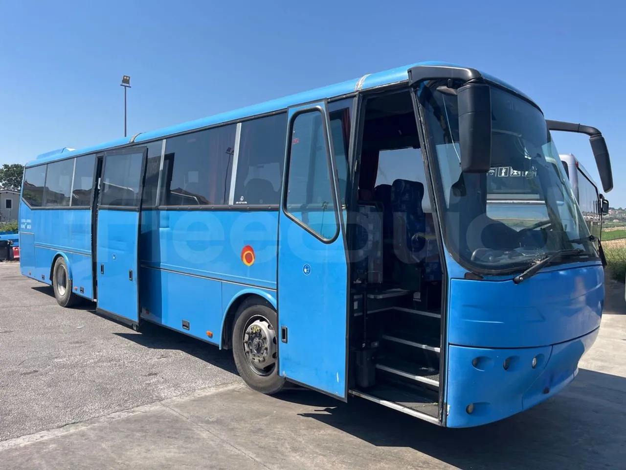 Vdl Futura - 3/4 right front doors open