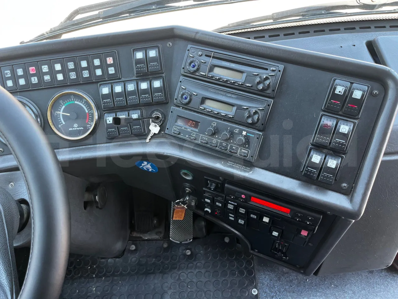 Vdl Futura - radio accessories photo