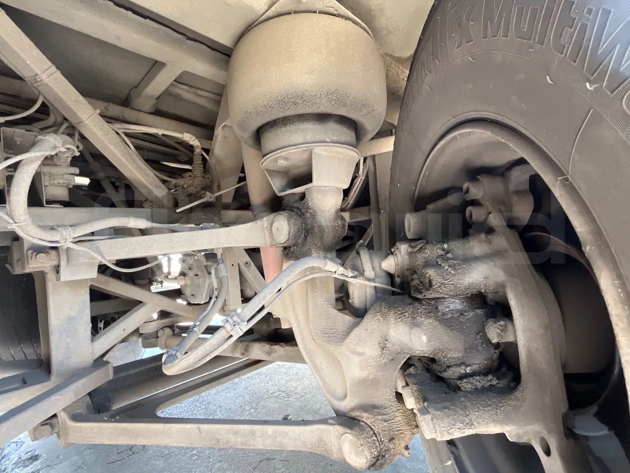 Vdl Futura - front shock absorbers left