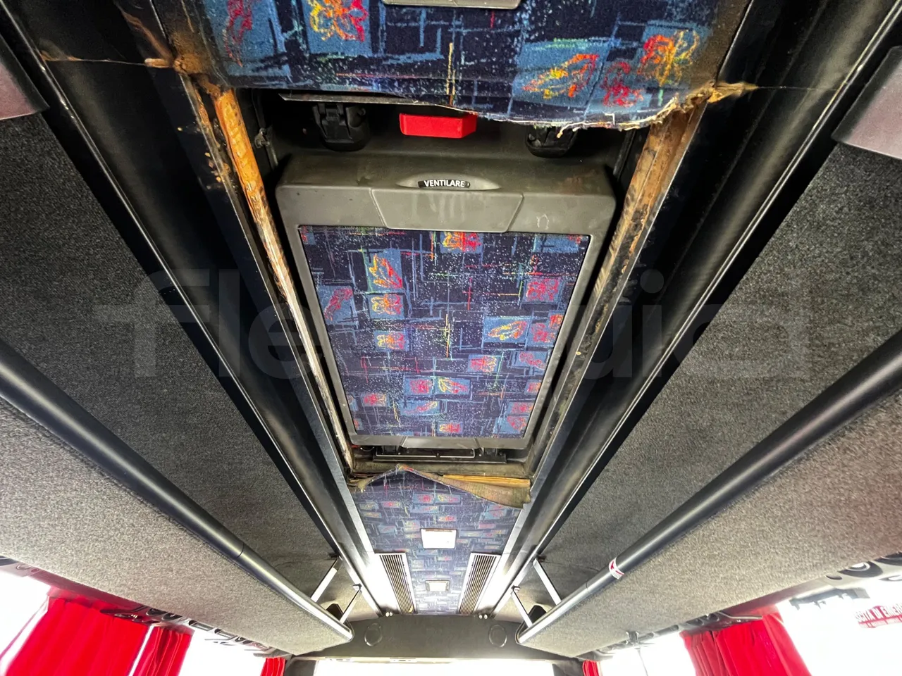 Vdl Futura - roof hatch 2