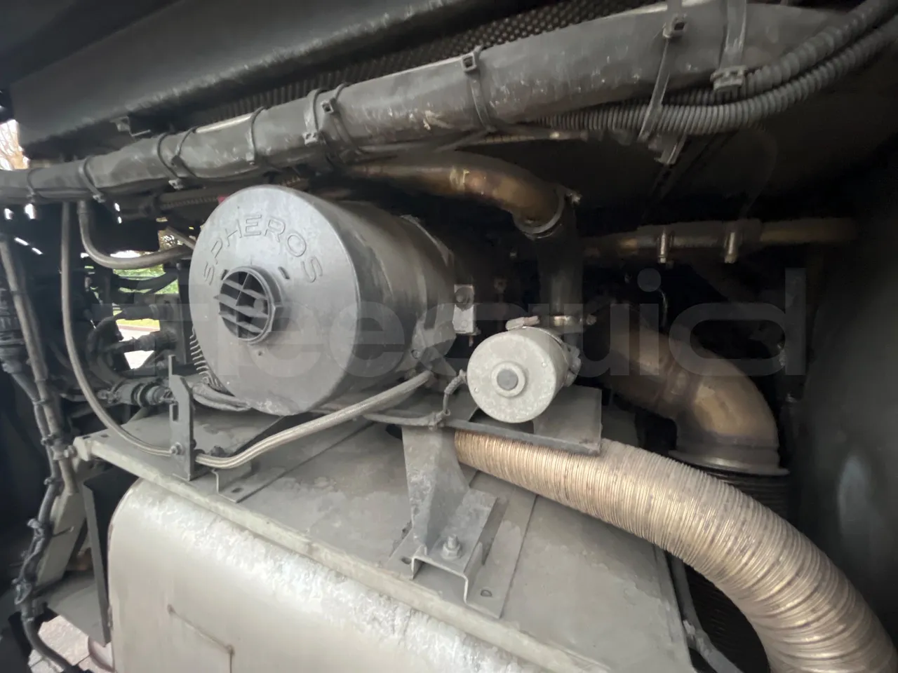 Setra S411 HD - EUR5 - 260kW - 10.100m - preheater webasto photo