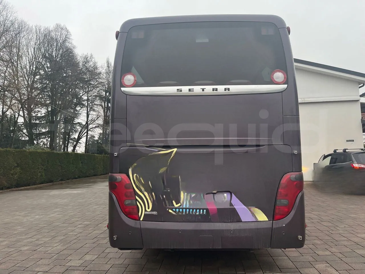 Setra S411 HD - EUR5 - 260kW - 10.100m - rear hatch closed