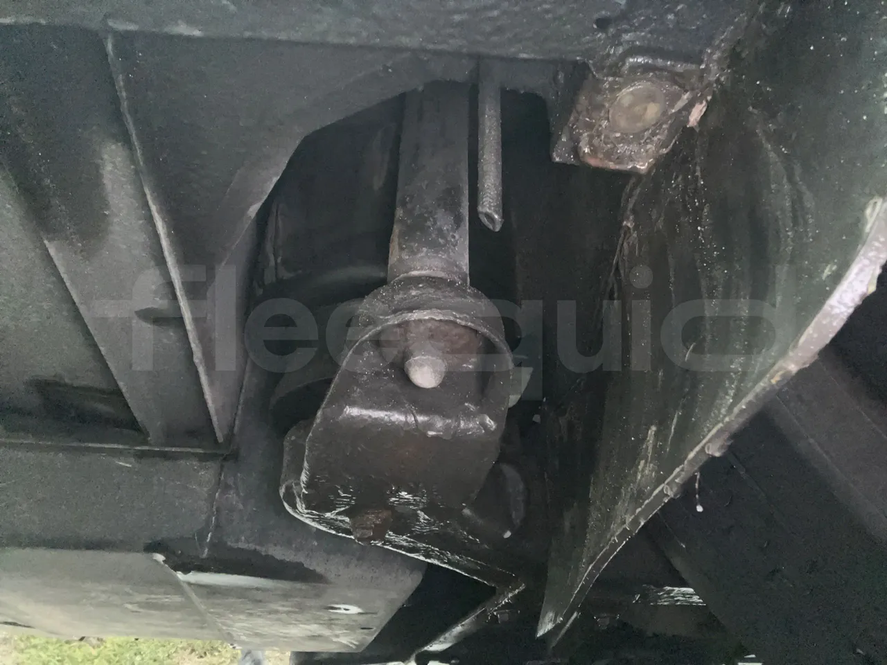 Setra S411 HD - EUR5 - 260kW - 10.100m - axle 2 shock absorbers 1 left