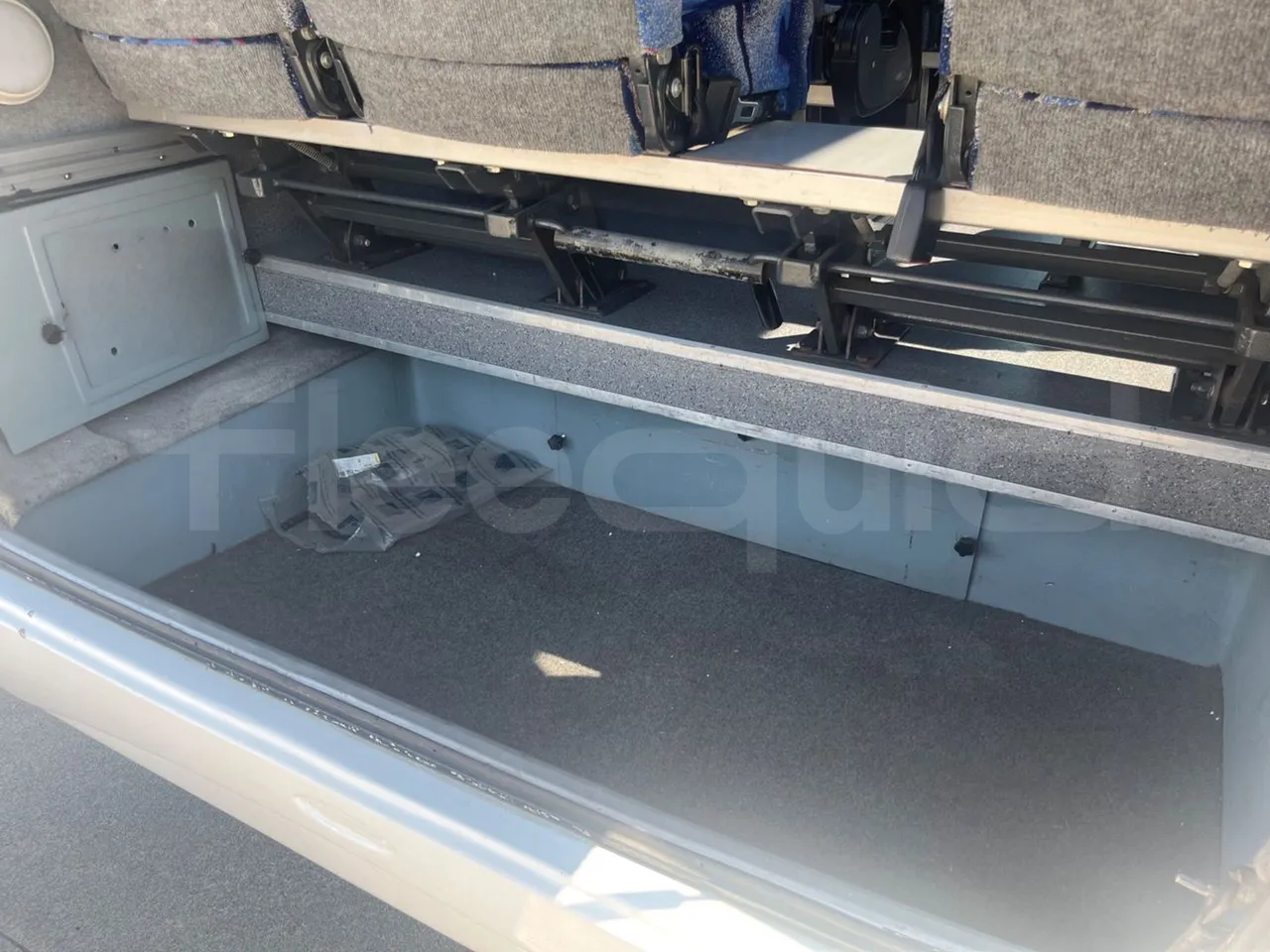 Mercedes-Benz Sprinter 416CD - EUR3 - 115kW - 6.995 - 3/4 right rear doors closed