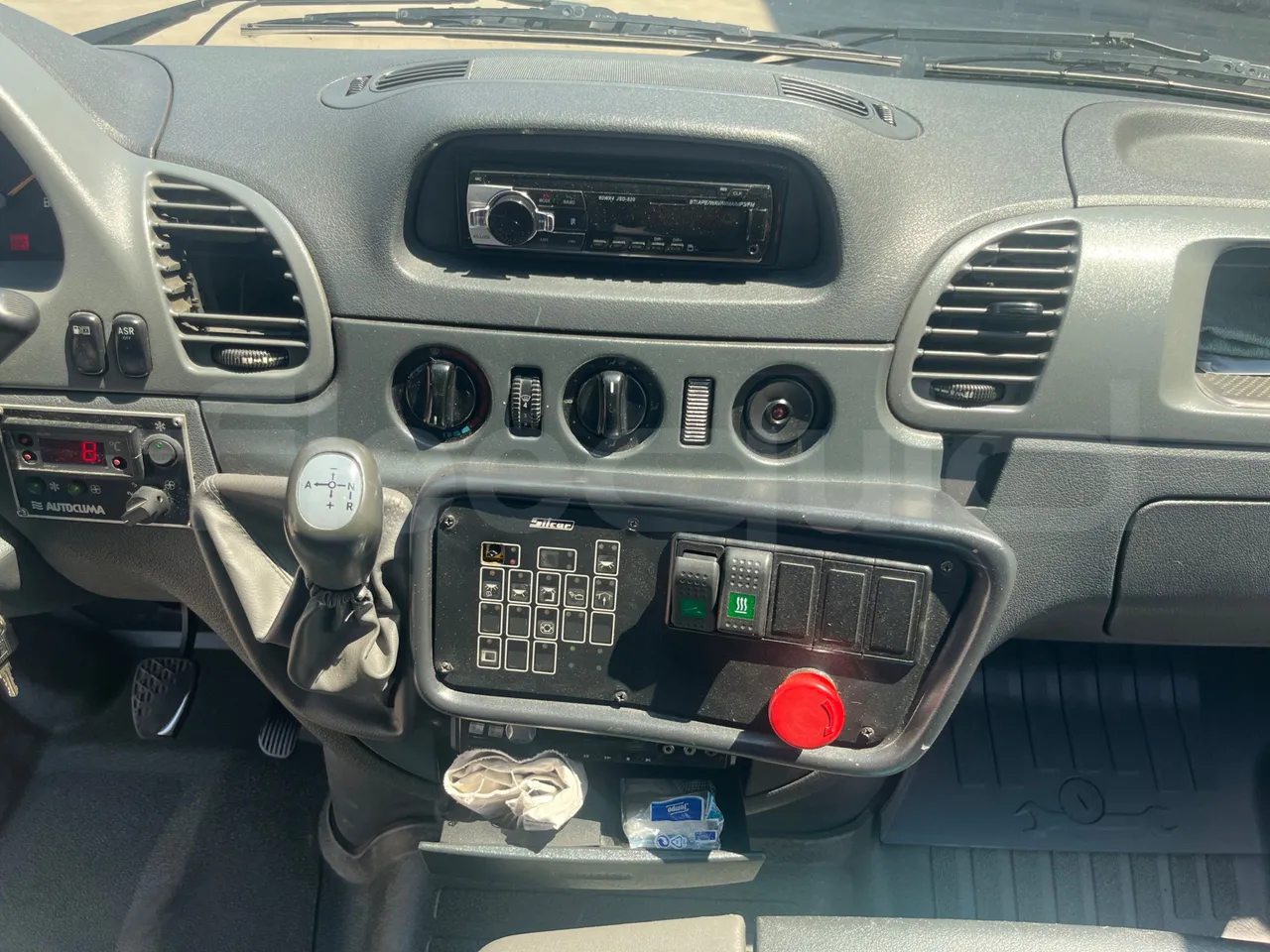 Mercedes-Benz Sprinter 416CD - EUR3 - 115kW - 6.995 - dashboard lights on