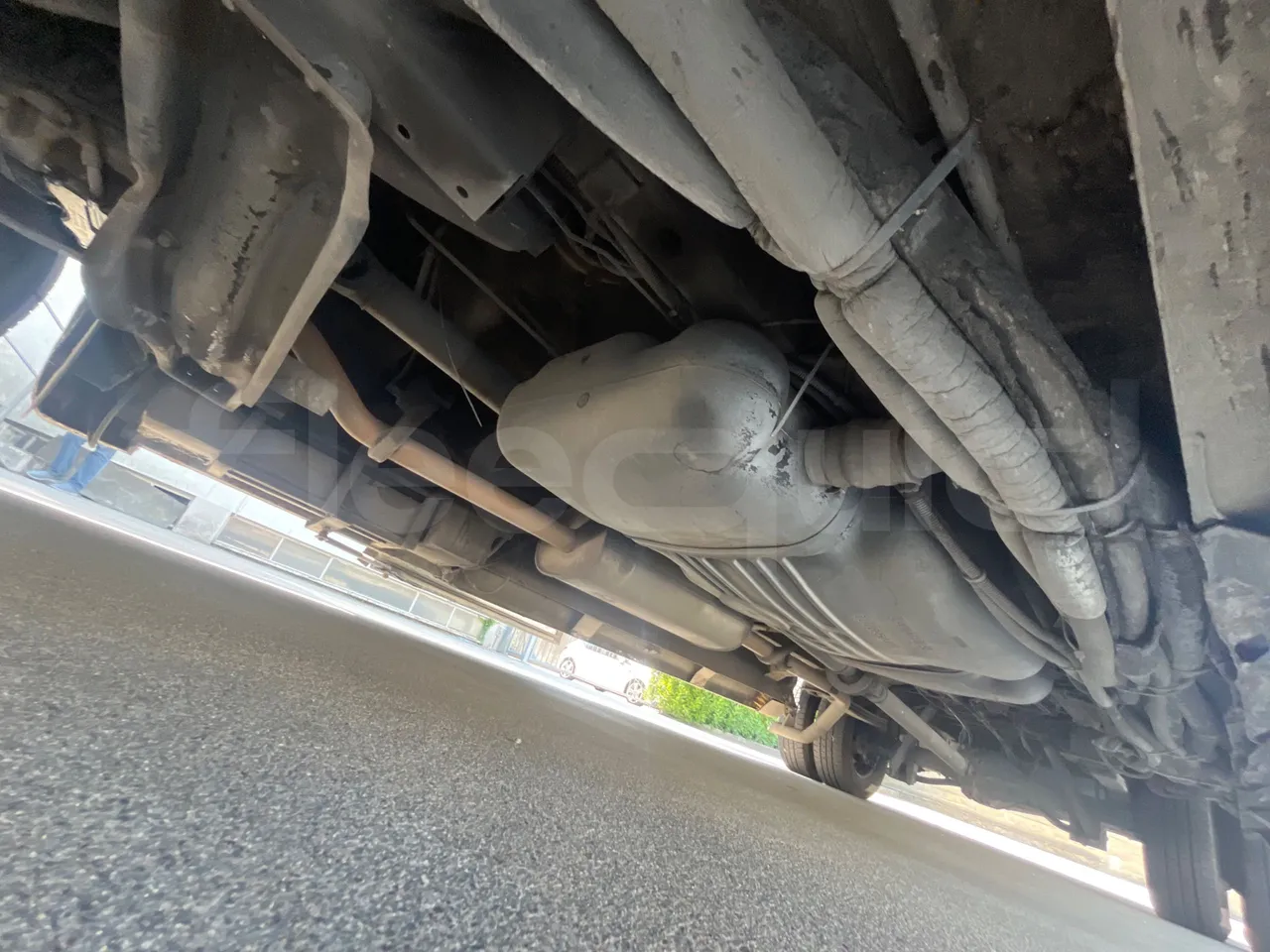 Mercedes-Benz Sprinter 416CD - EUR3 - 115kW - 6.995 - front air springs right