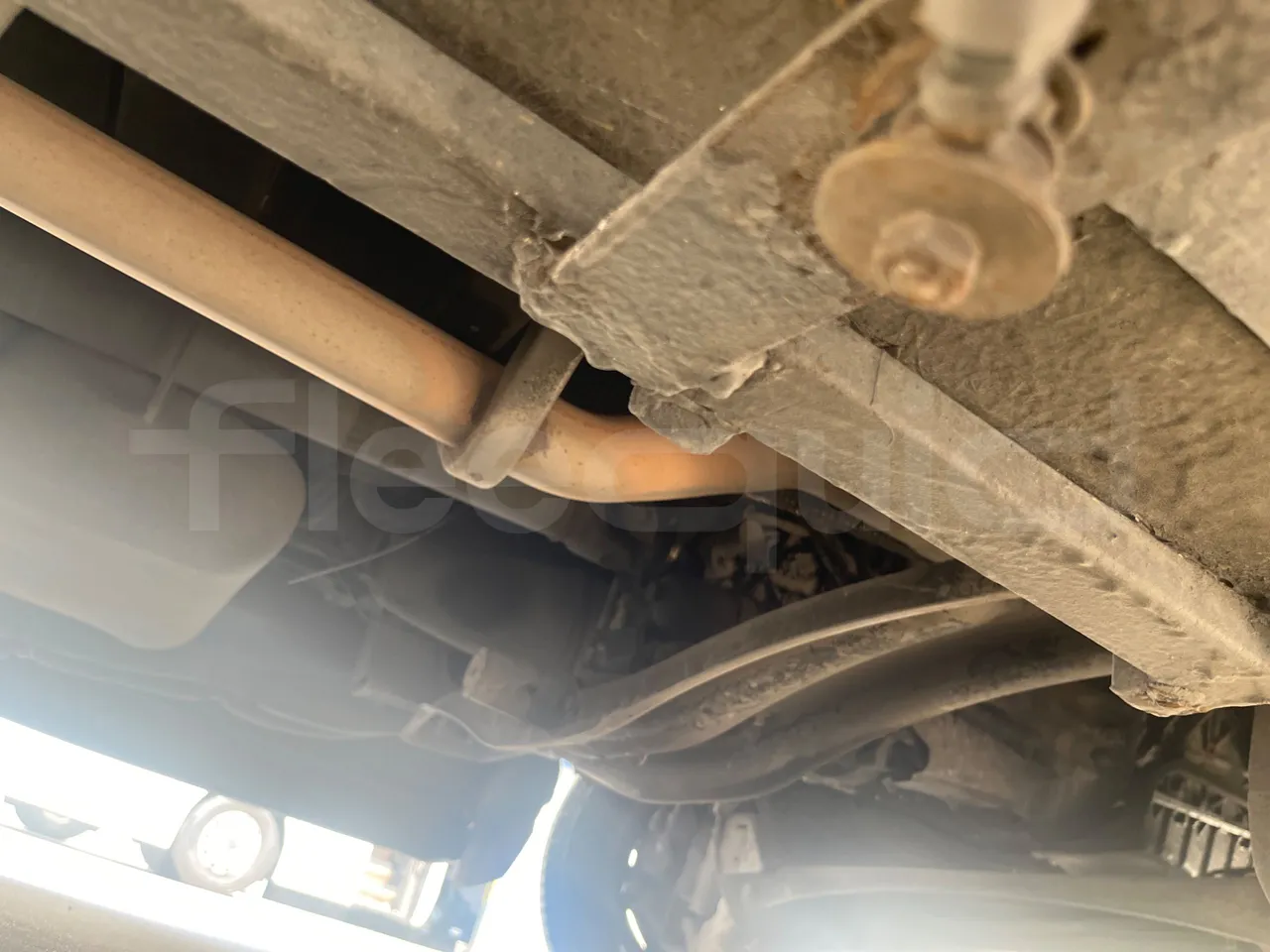 Mercedes-Benz Sprinter 416CD - EUR3 - 115kW - 6.995 - front shock absorbers left