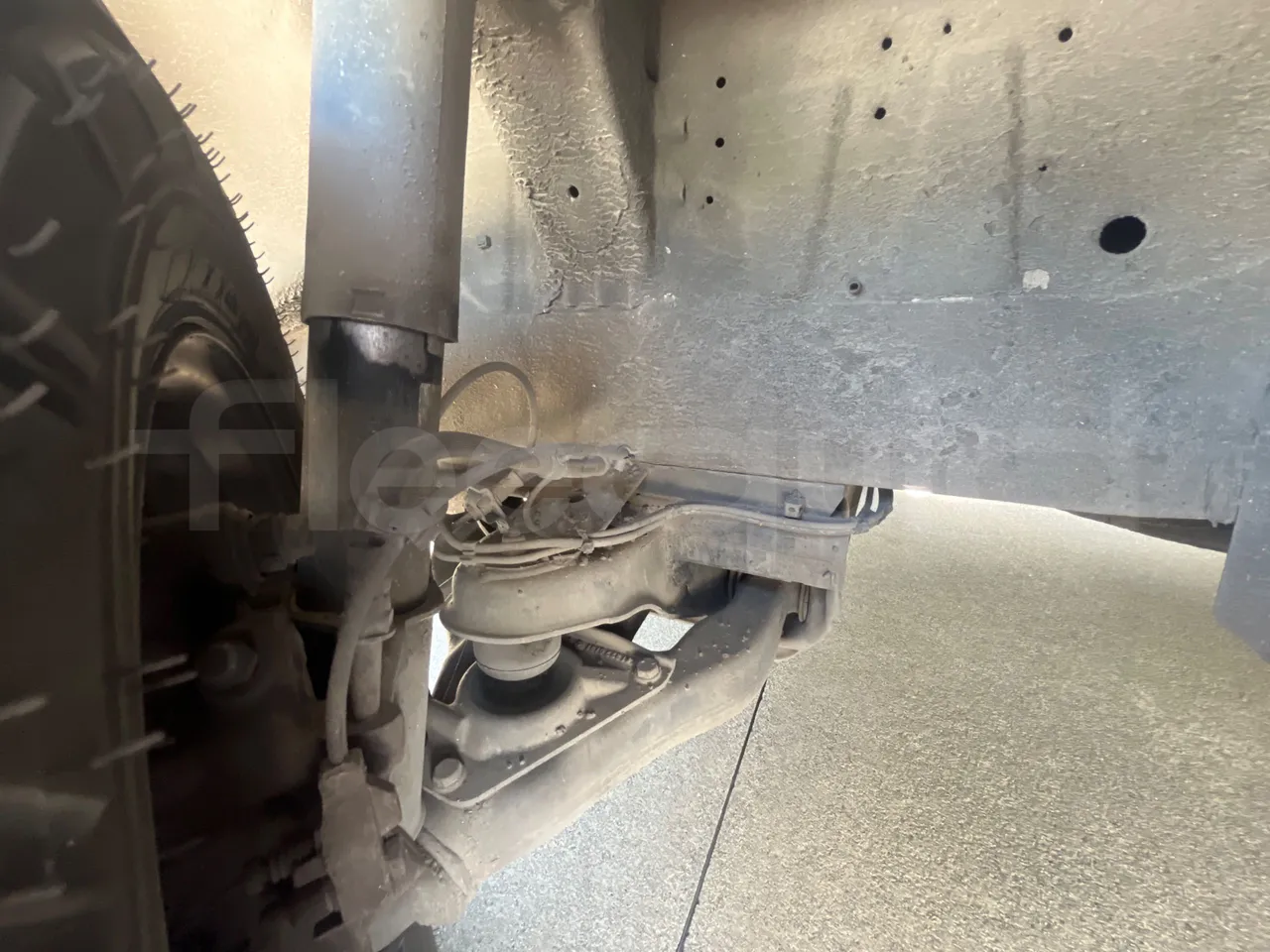Mercedes-Benz Sprinter 416CD - EUR3 - 115kW - 6.995 - front shock absorbers right