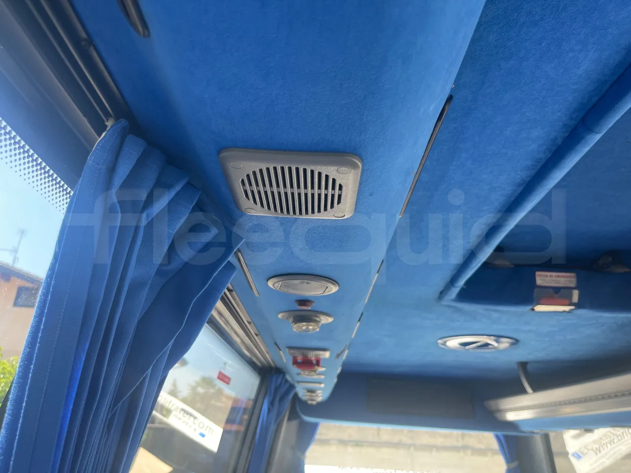 Mercedes-Benz Sprinter 416CD - EUR3 - 115kW - 6.995 - reverse view middle aisle