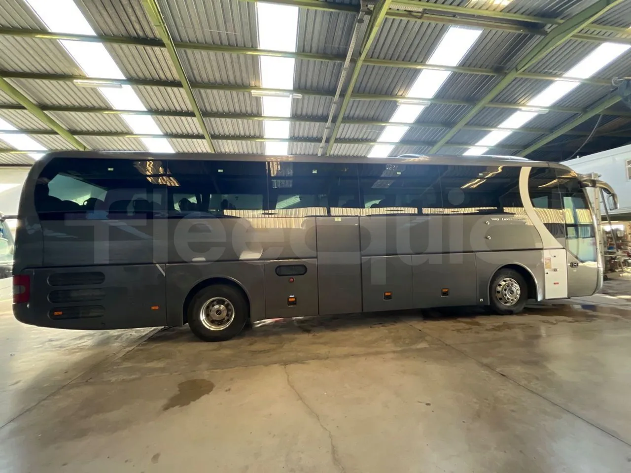 Man Lion's Coach B.2007.46.006 - Euro 6 - 324 kW - 12 mt - front door 1 open