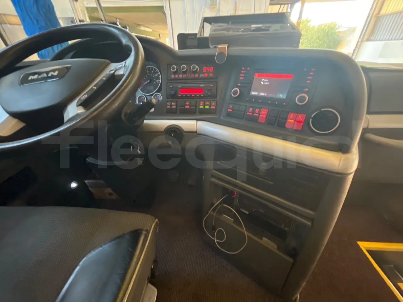 Man Lion's Coach B.2007.46.006 - Euro 6 - 324 kW - 12 mt - radio accessories photo