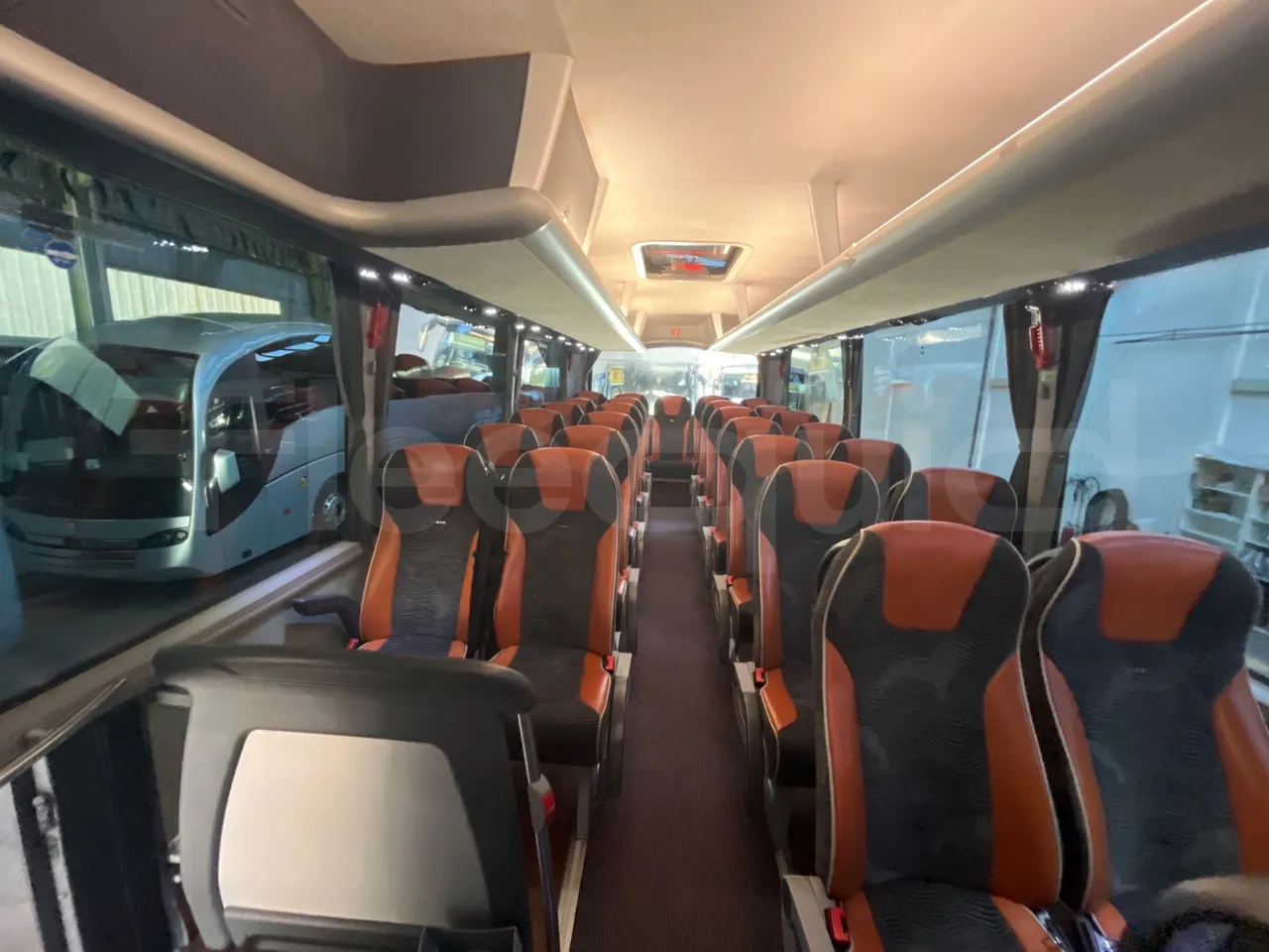 Man Lion's Coach B.2007.46.006 - Euro 6 - 324 kW - 12 mt - reverse view middle aisle