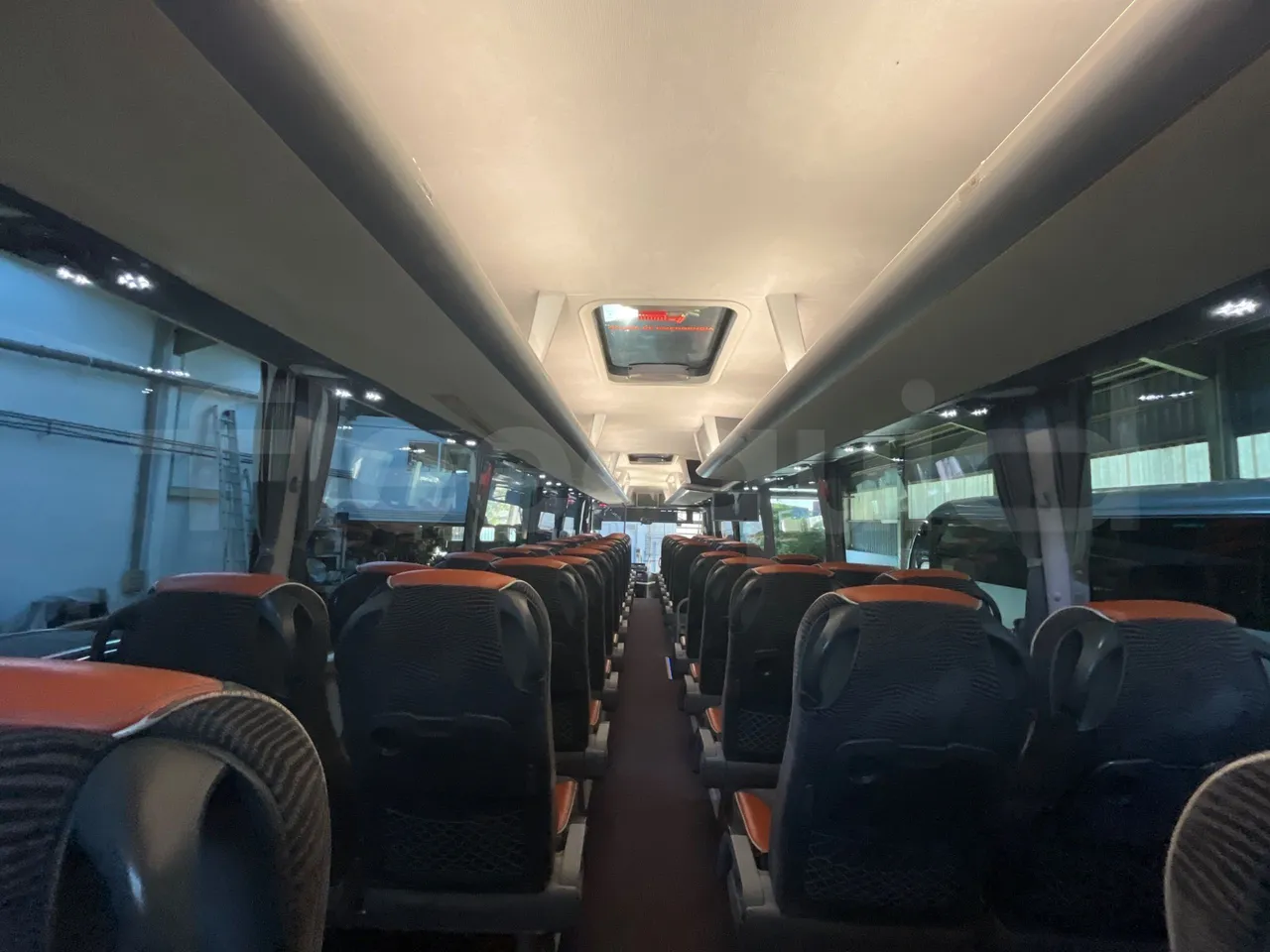 Man Lion's Coach B.2007.46.006 - Euro 6 - 324 kW - 12 mt - forward view all seats last row height