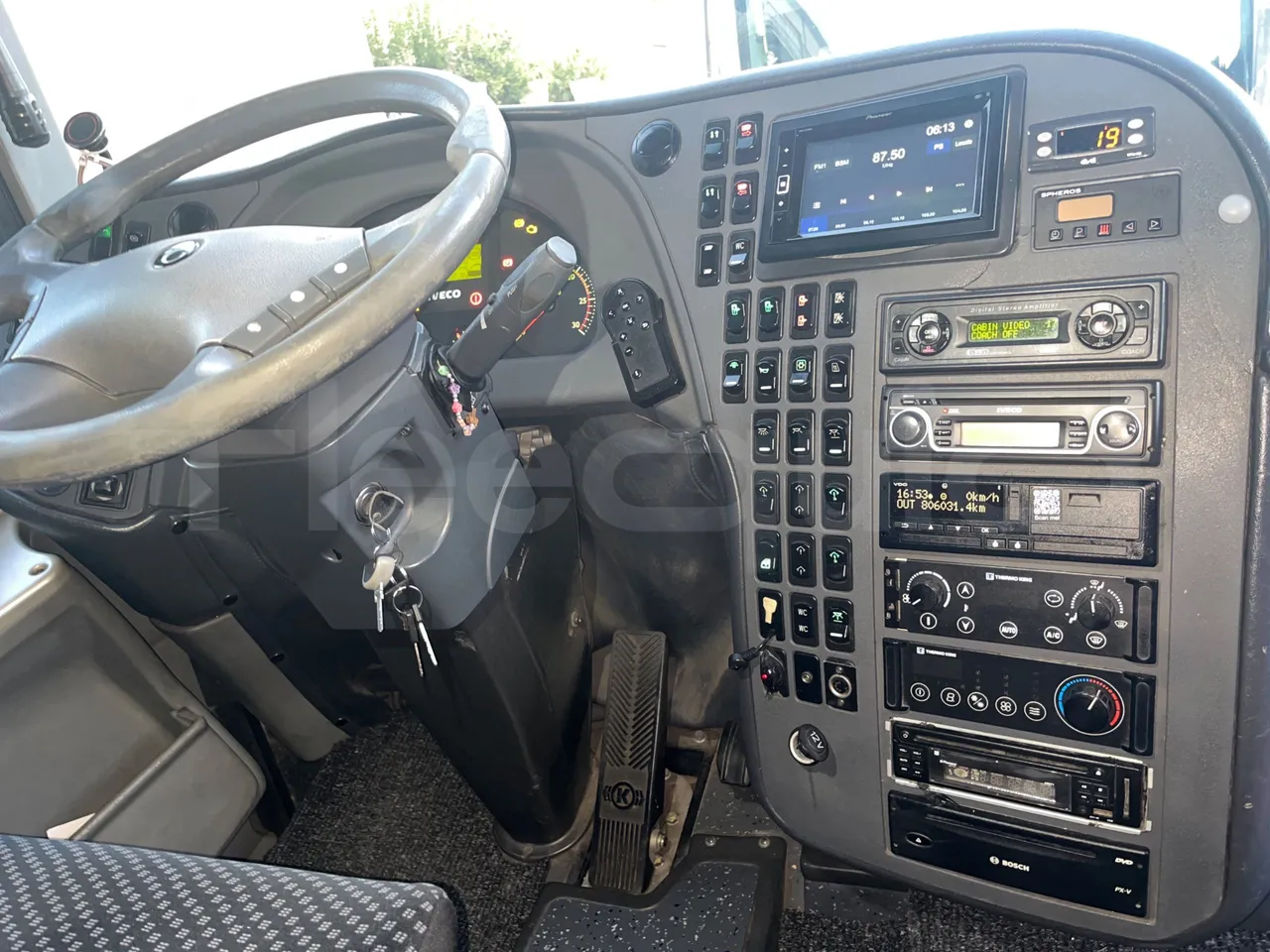 Irisbus New Domino E.12 -  Euro5 - 331kW - 12.410mt - radio accessories photo