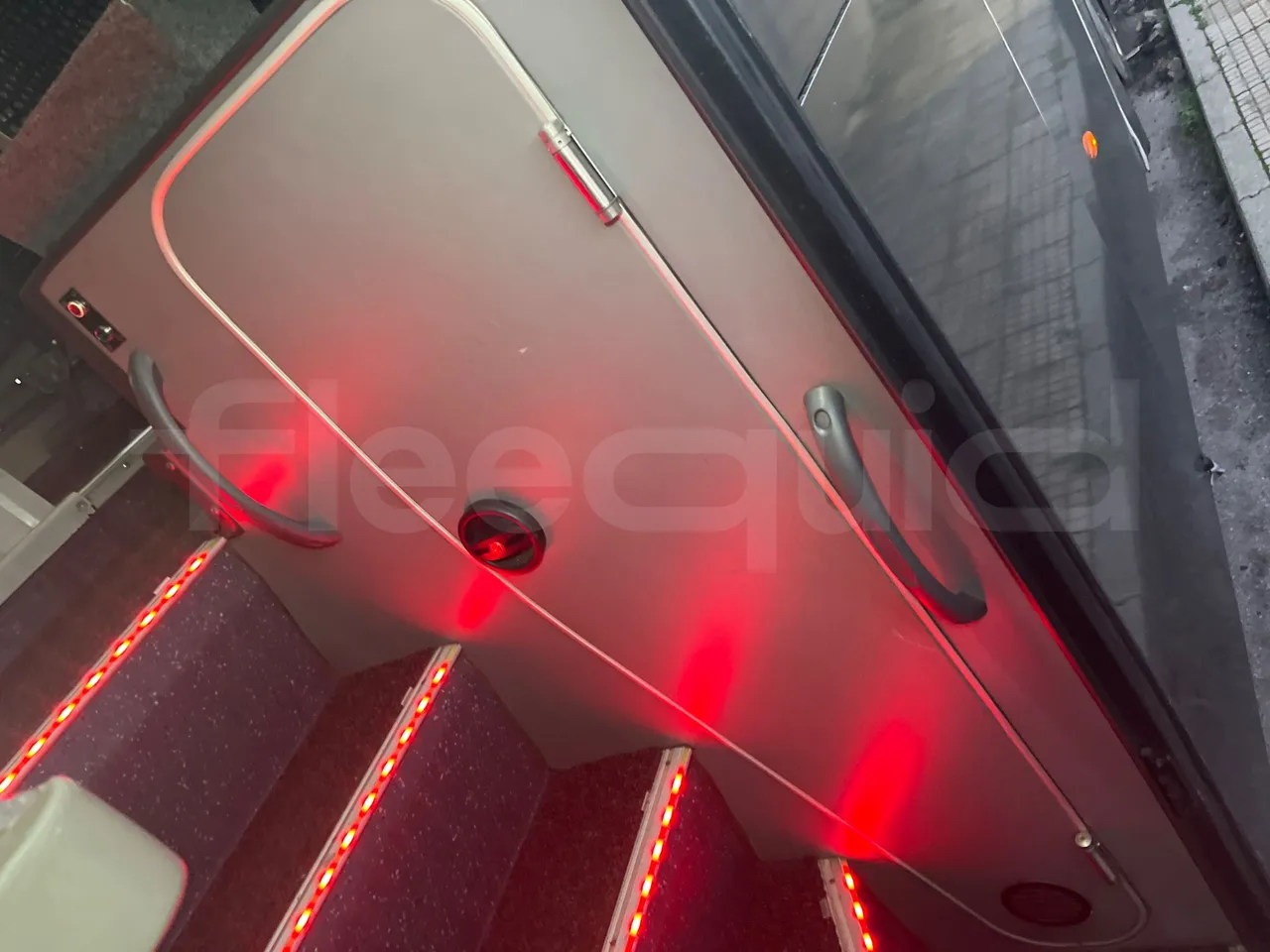 Irisbus New Domino E.12 -  Euro5 - 331kW - 12.410mt - toilette accessories photo