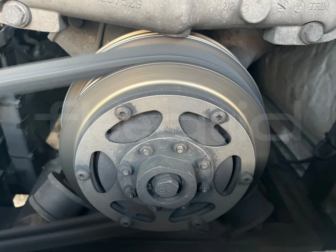 Irisbus New Domino E.12 -  Euro5 - 331kW - 12.410mt - air conditioning compressor