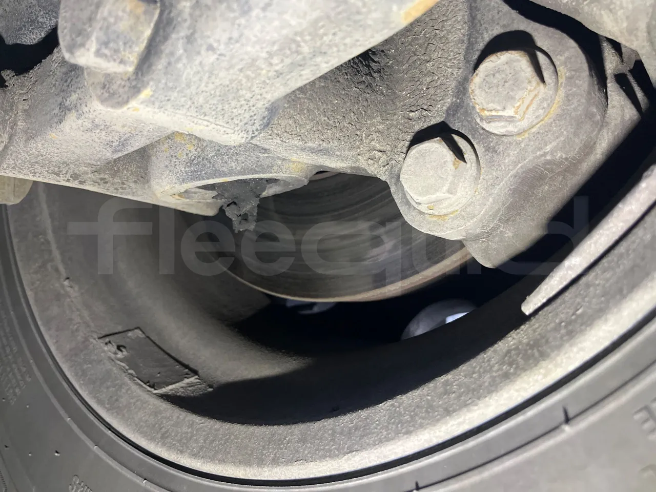 Irisbus New Domino E.12 -  Euro5 - 331kW - 12.410mt - front discs left