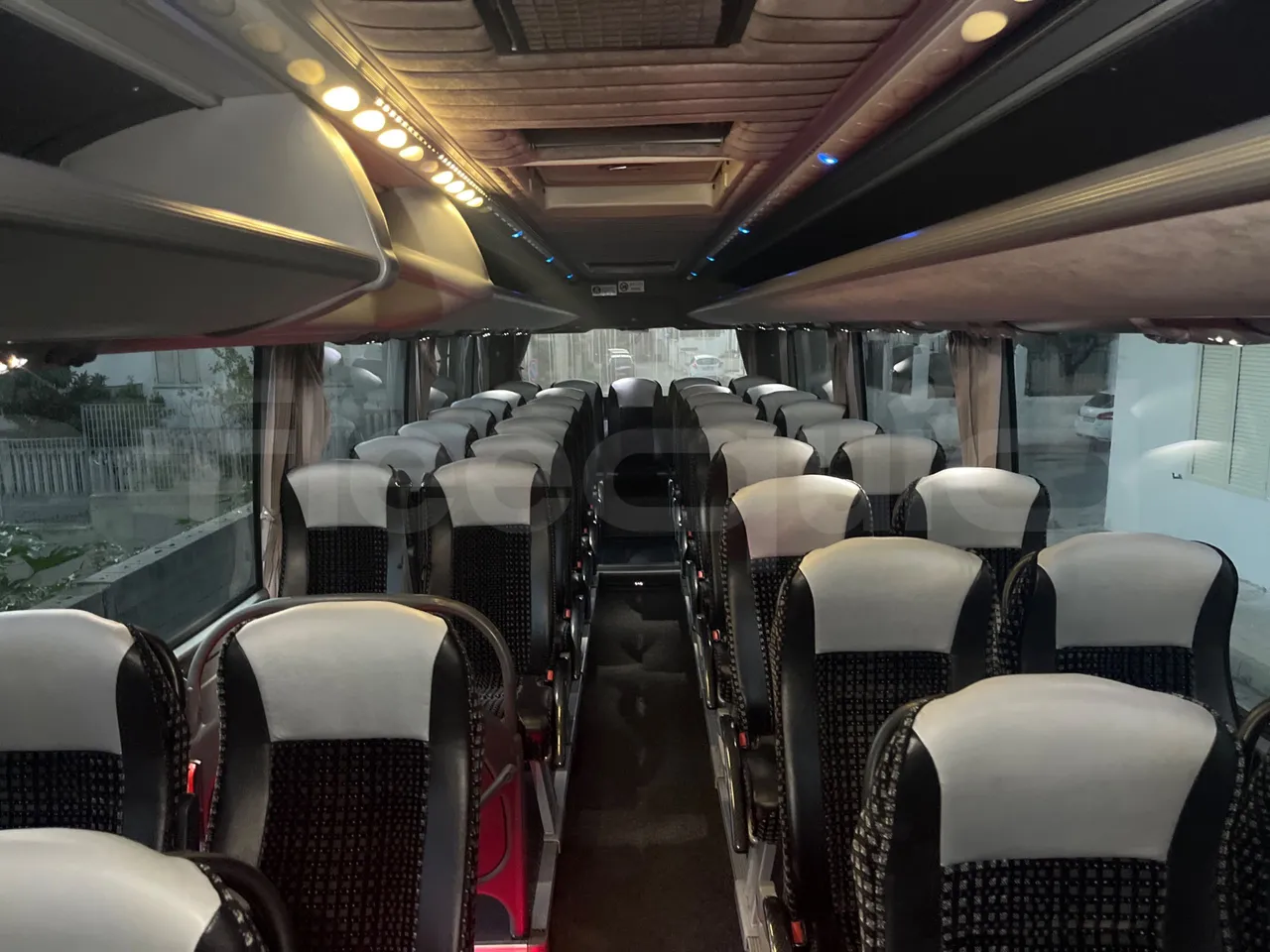 Irisbus New Domino E.12 -  Euro5 - 331kW - 12.410mt - reverse view middle aisle