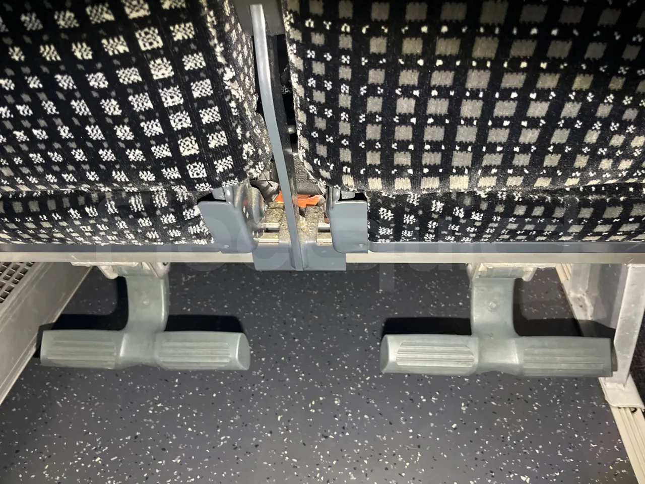 Irisbus New Domino E.12 -  Euro5 - 331kW - 12.410mt - power outlets detail