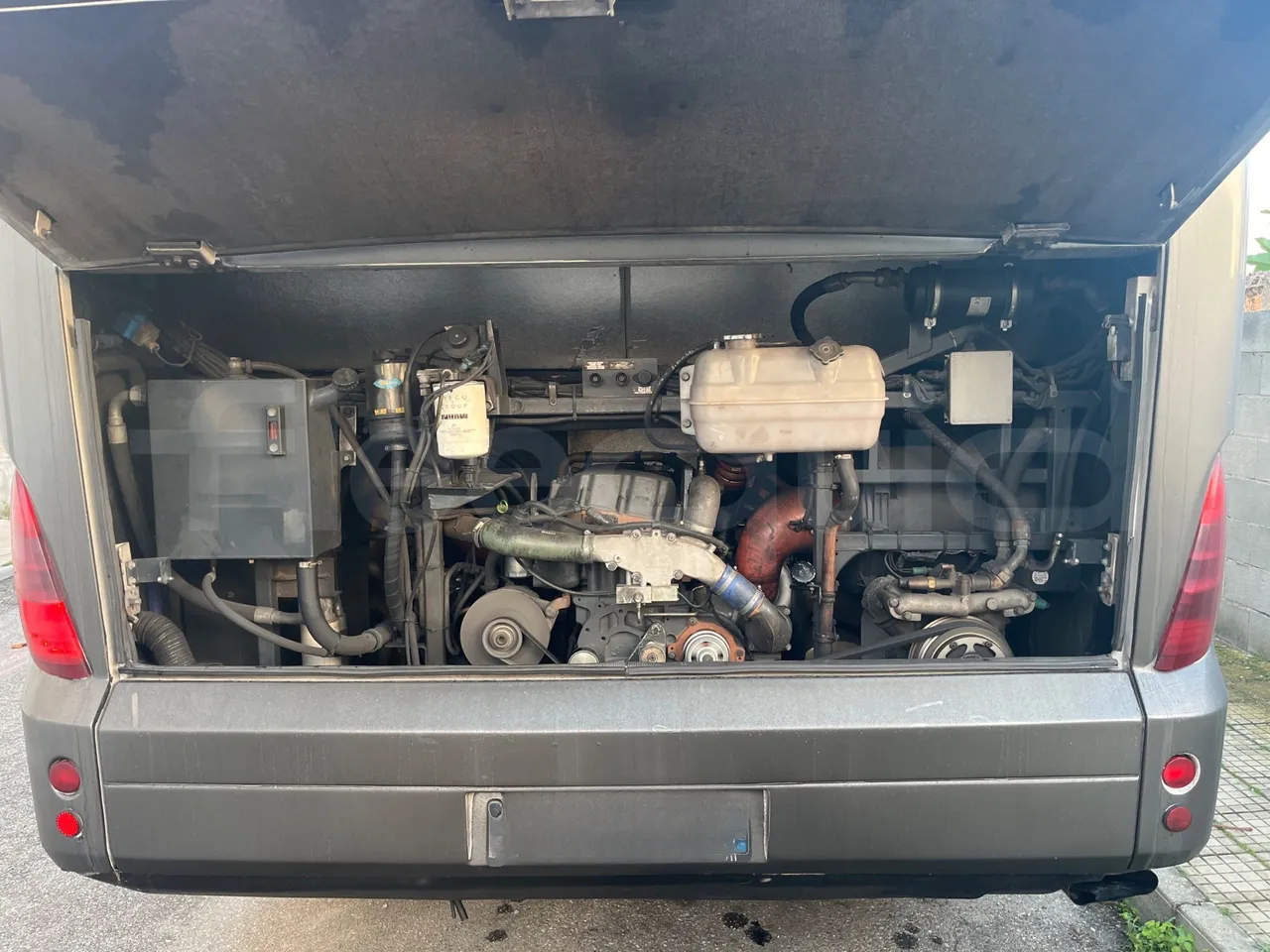 Irisbus New Domino E.12 -  Euro5 - 331kW - 12.410mt - rear hatch open