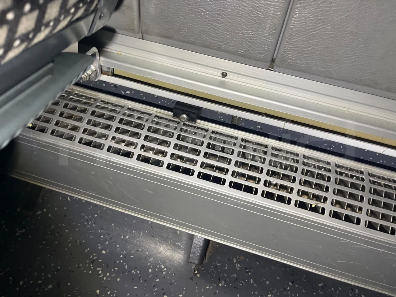 Irisbus New Domino E.12 -  Euro5 - 331kW - 12.410mt - turntable internal (18m)