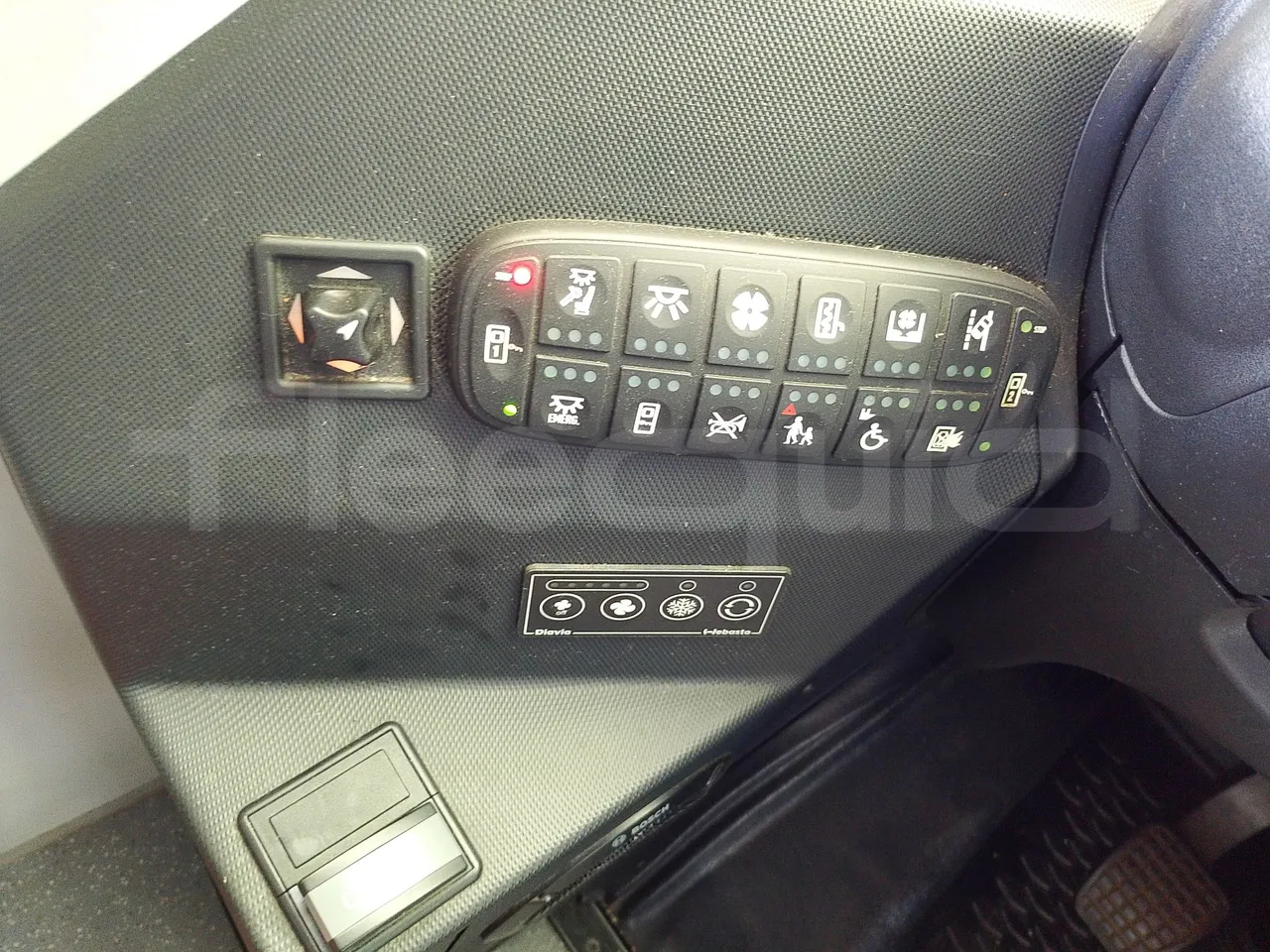 Iveco Indcar WGIVMY11 MOBI SCUOLABUS - EUR6 - 100Kw - 8,592m - radio accessories photo