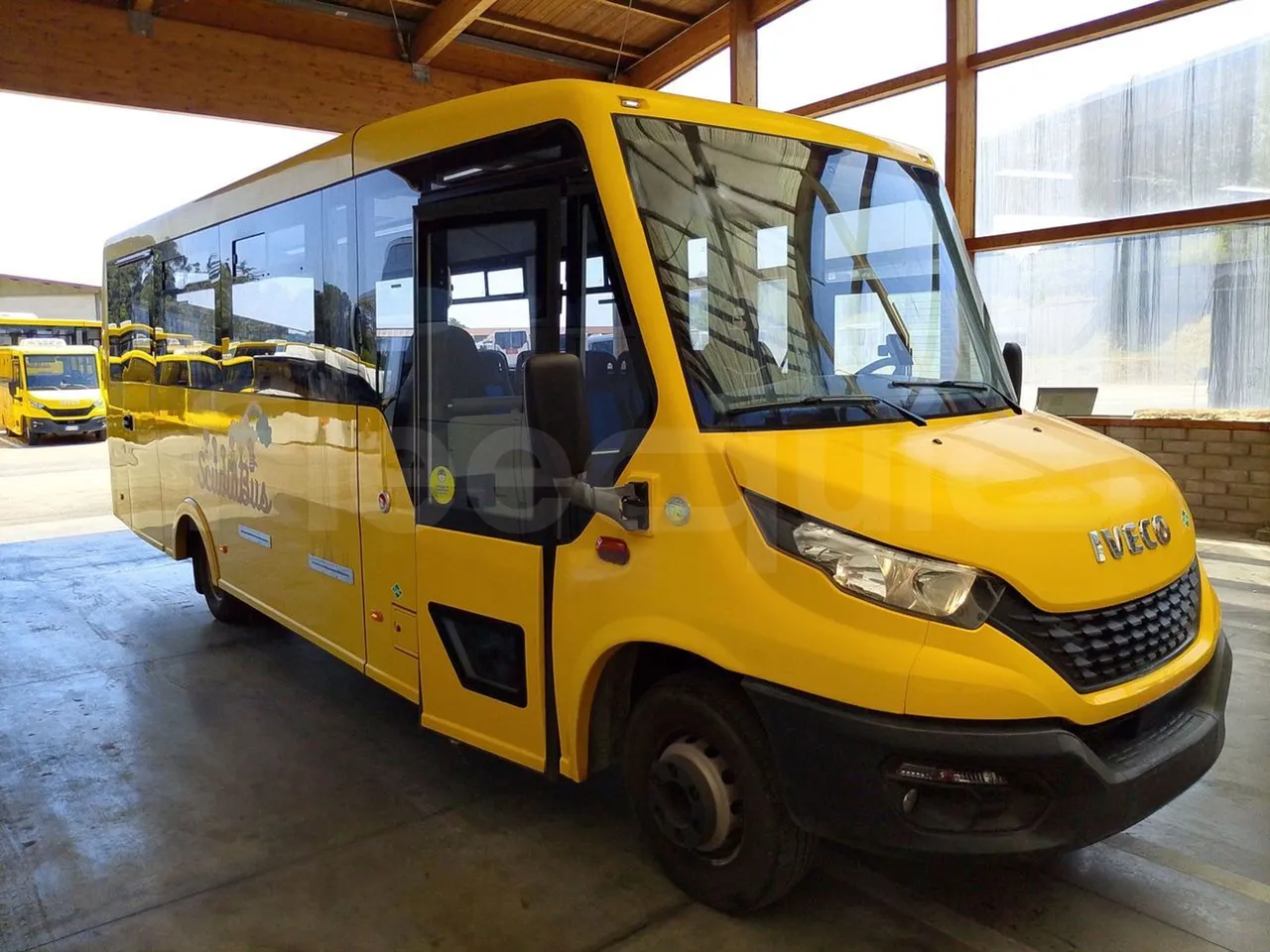 Iveco Indcar WGIVMY11 MOBI SCUOLABUS - EUR6 - 100Kw - 8,592m - Base cover photo