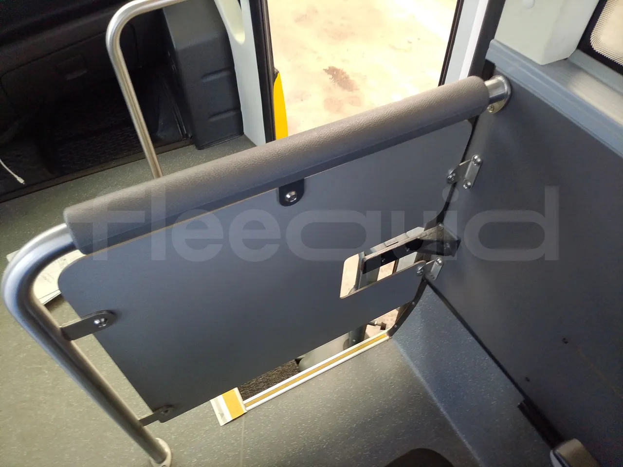 Iveco Indcar WGIVMY11 MOBI SCUOLABUS - EUR6 - 100Kw - 8,592m - disabled area photo