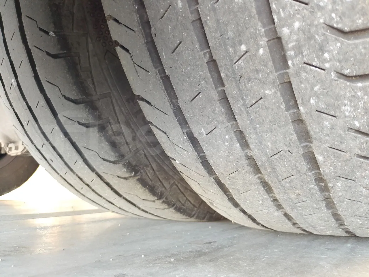 Iveco Indcar WGIVMY11 MOBI SCUOLABUS - EUR6 - 100Kw - 8,592m - tread condition front tires left