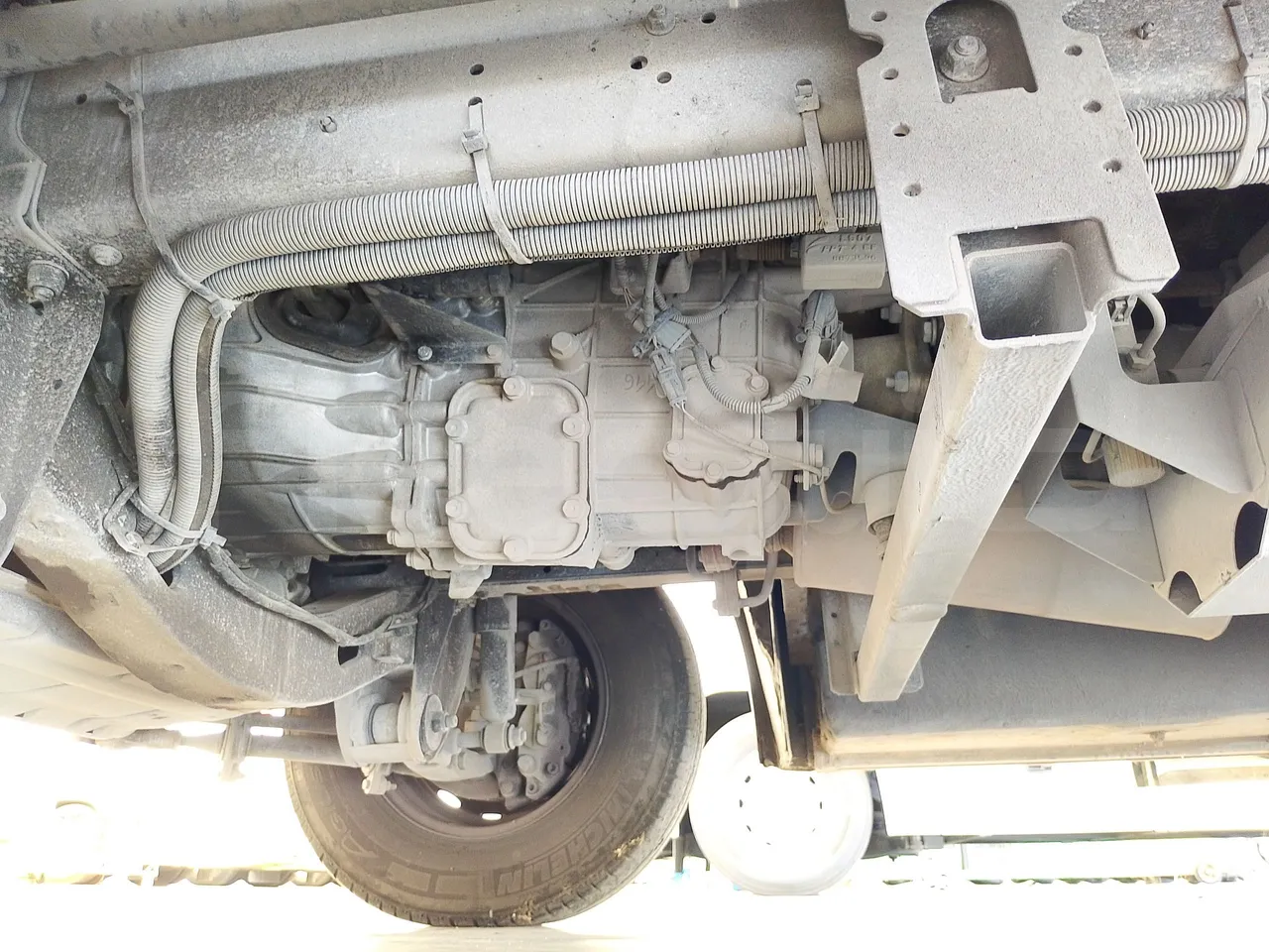 Iveco Indcar WGIVMY11 MOBI SCUOLABUS - EUR6 - 100Kw - 8,592m - front axle left side